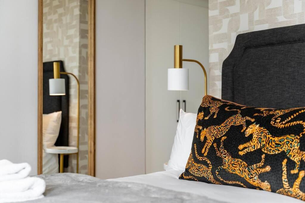 Styled Top Floor Apartment, With Back-Up Power Le Cap Extérieur photo