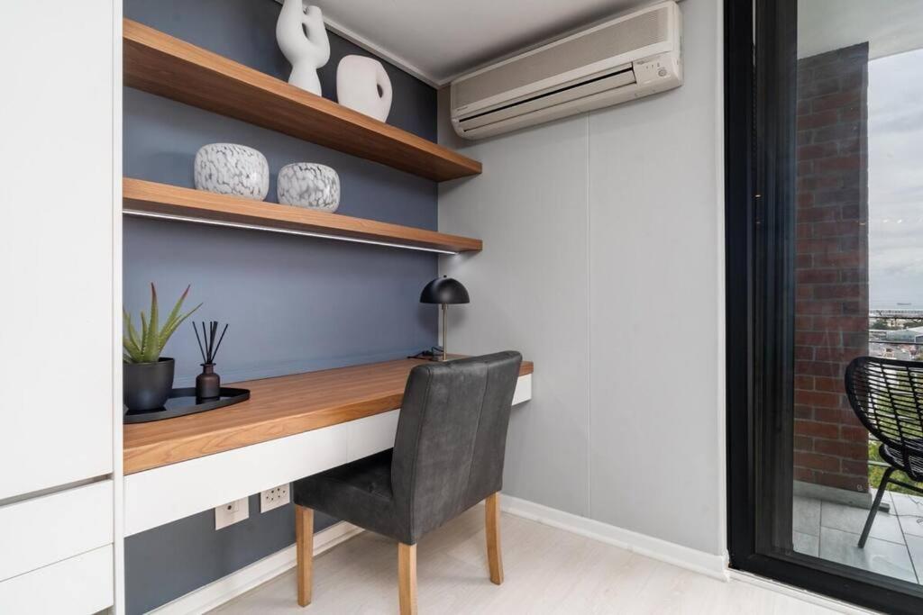 Styled Top Floor Apartment, With Back-Up Power Le Cap Extérieur photo